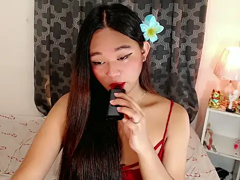 Malia cummer online show from 25, 5, 2026