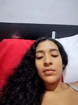 Snapshot of Amber-Sweett chatting on 23, 10, 2025 Amber-Sweett online show from 23, 10, 2025