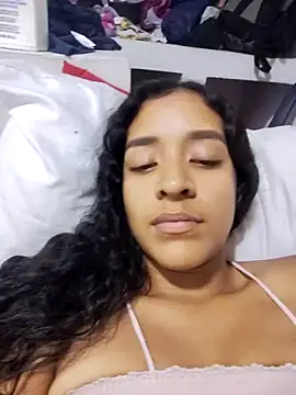 Snapshot of Amber-Sweett chatting on 6, 11, 2025 Amber-Sweett online show from 6, 11, 2025