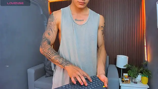 Leo santoro online show from 25, 11, 2025