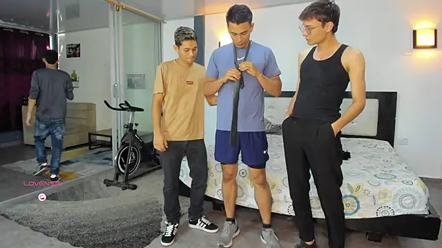 Bisexlifehot   online show from 14, 9, 2025