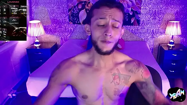 Snapshot of jonas_conor chatting on 13, 11, 2025 jonas conor online show from 13, 11, 2025