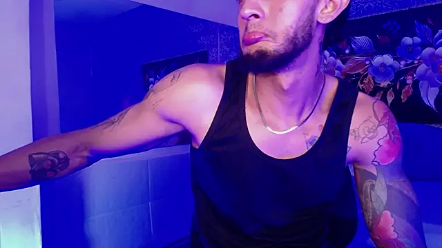 Snapshot of jonas_conor chatting on 19, 11, 2025 jonas conor online show from 19, 11, 2025