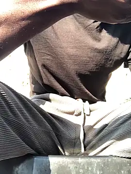 cuminsidebby online show from 6, 11, 2025