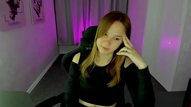 Lori Blossom online show from 23, 9, 2025