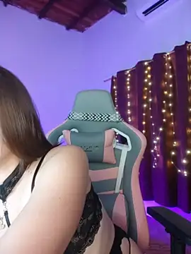 Snapshot of AlejaTacoa_ chatting on 12, 5, 2026 AlejaTacoa online show from 12, 5, 2026