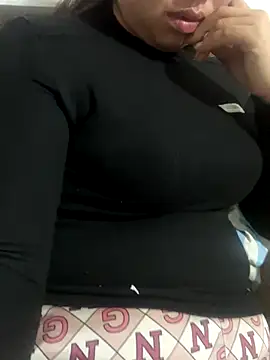 Nhung584 online show from 21, 12, 2025