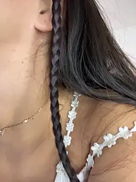 LUNAA    online show from 18, 4, 2026