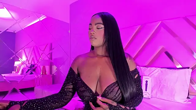 ReinaMiah online show from 9, 9, 2025