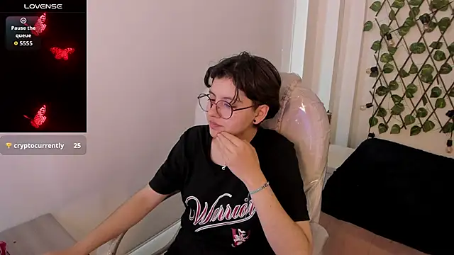 Nathaly ds online show from 23, 10, 2025