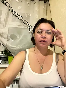 Kiravix online show from 2, 10, 2025