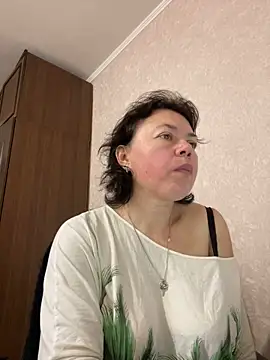 Kiravix online show from 10, 11, 2025