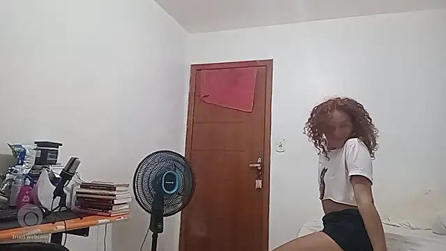 Snapshot of greatbrnrd chatting on 15, 9, 2025 greatbrnrd online show from 15, 9, 2025