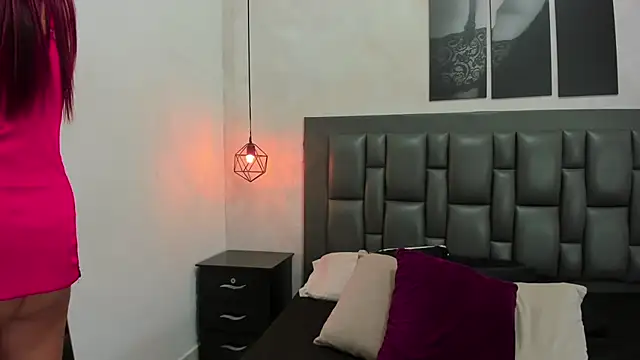 dakota roussee online show from 13, 11, 2025