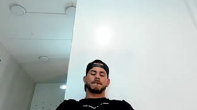 Snapshot of dylan_jacobx chatting on 12, 5, 2026 dylan jacobx online show from 12, 5, 2026