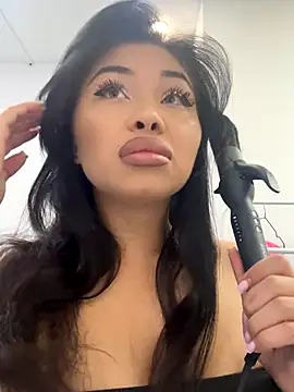 Mia stepMOM online show from 20, 9, 2025