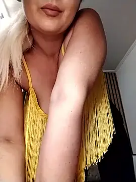 Snapshot of Mayaaaaaa_ chatting on 2, 12, 2025 Mayaaaaaa online show from 2, 12, 2025