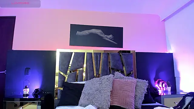 Snapshot of ScarletTorres chatting on 19, 10, 2025 ScarletTorres online show from 19, 10, 2025