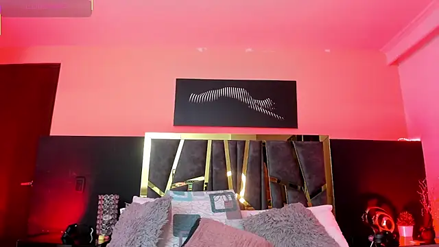 Snapshot of ScarletTorres chatting on 10, 11, 2025 ScarletTorres online show from 10, 11, 2025