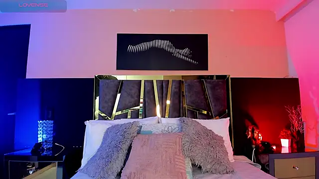 Snapshot of ScarletTorres chatting on 18, 11, 2025 ScarletTorres online show from 18, 11, 2025