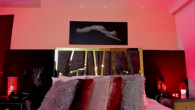 Snapshot of ScarletTorres chatting on 27, 11, 2025 ScarletTorres online show from 27, 11, 2025