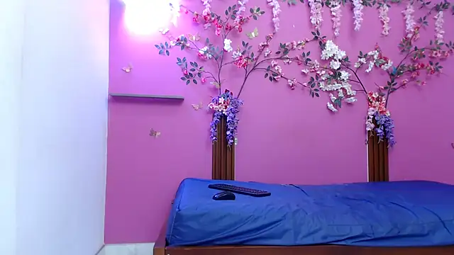 skinnybarbie022 online show from 30, 5, 2026