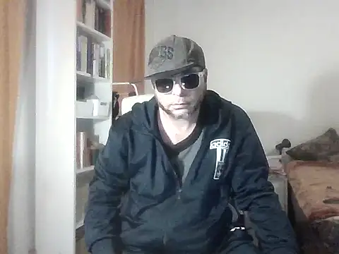 Snapshot of SmokedAlloy2 chatting on 26, 7, 2026 SmokedAlloy2 online show from 26, 7, 2026