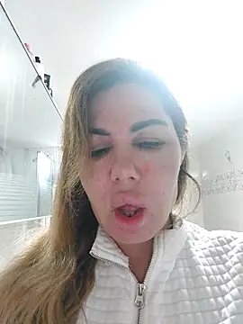 Snapshot of Alisasex@xh chatting on 4, 5, 2026 Alisasexxh online show from 4, 5, 2026