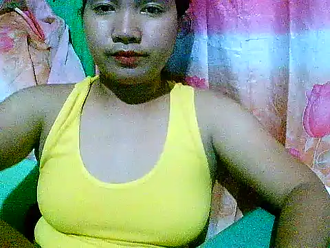 Snapshot of hotmom_pinay chatting on 16, 10, 2025 hotmom pinay online show from 16, 10, 2025