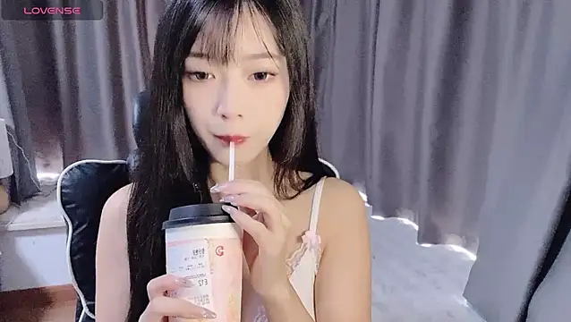 Snapshot of Cicicici-cc chatting on 26, 9, 2025 Cicicici-cc online show from 26, 9, 2025