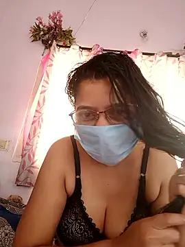 Snapshot of thanusi_2 chatting on 13, 1, 2026 thanusi 2 online show from 13, 1, 2026