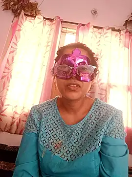 Snapshot of thanusi_2 chatting on 15, 1, 2026 thanusi 2 online show from 15, 1, 2026