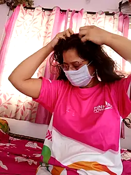 Snapshot of thanusi_2 chatting on 3, 2, 2026 thanusi 2 online show from 3, 2, 2026