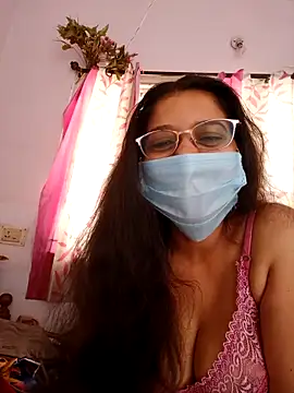 Snapshot of thanusi_2 chatting on 2, 3, 2026 thanusi 2 online show from 2, 3, 2026