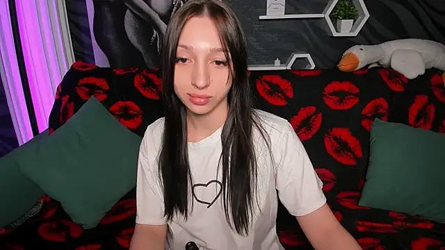 Snapshot of sheillawood chatting on 22, 10, 2025 sheillawood online show from 22, 10, 2025