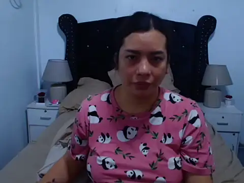 AnnaMedina05 online show from 9, 2, 2026