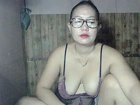 Snapshot of Pinay_BigTits69 chatting on 27, 10, 2025 Pinay BigTits69 online show from 27, 10, 2025