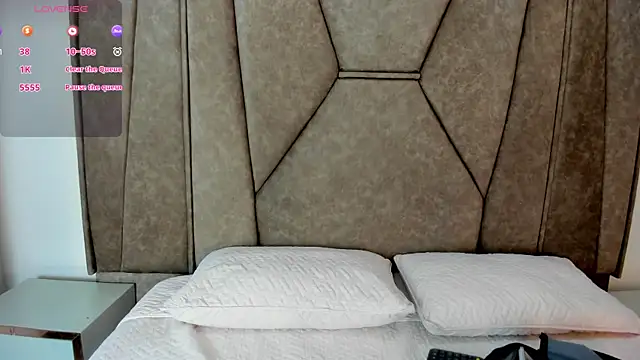 Snapshot of Isabela_Colins chatting on 24, 9, 2025 Isabela Colins online show from 24, 9, 2025