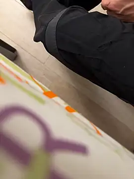 Manu97k online show from 30, 10, 2025