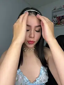 Snapshot of natsu_saori chatting on 13, 3, 2026 natsu saori online show from 13, 3, 2026