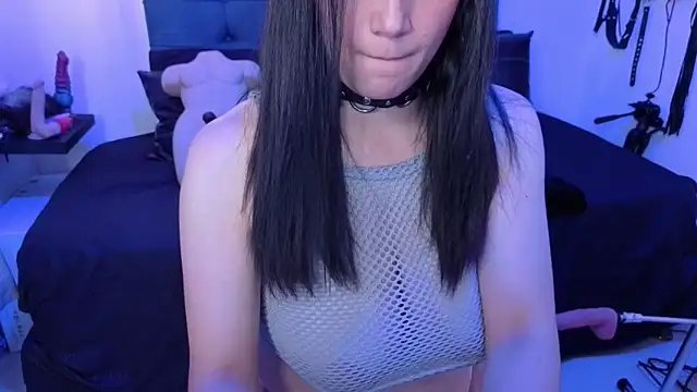 elowen halley1 online show from 3, 11, 2025