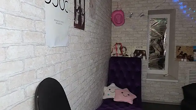 Snapshot of Eloisa_Eliot chatting on 8, 10, 2025 Eloisa Eliot online show from 8, 10, 2025