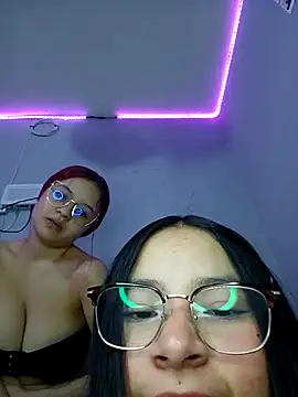 Snapshot of Anne_Mia chatting on 31, 10, 2025 Anne Mia online show from 31, 10, 2025