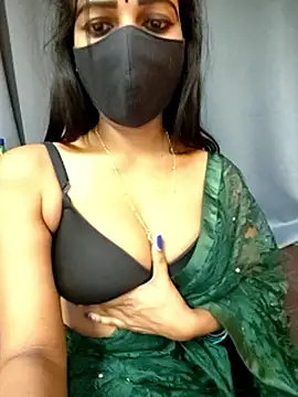 Snapshot of Misss-julli chatting on 13, 3, 2026 Misss-julli online show from 13, 3, 2026