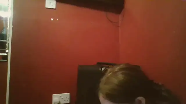 Snapshot of tit_quueen chatting on 29, 7, 2026 tit quueen online show from 29, 7, 2026