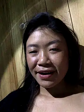 Snapshot of Ranna2 chatting on 11, 11, 2025 Ranna2 online show from 11, 11, 2025