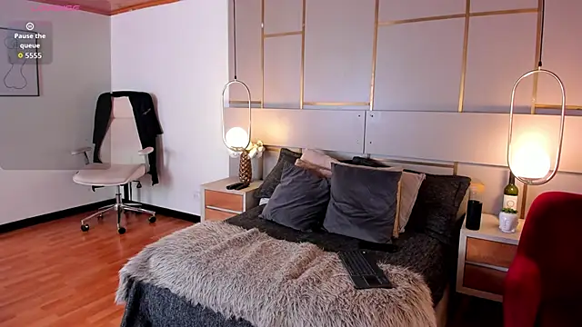 Snapshot of Lina_Montclair chatting on 5, 2, 2026 Lina Montclair online show from 5, 2, 2026