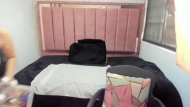 Snapshot of Barbara_fox__ chatting on 9, 7, 2026 Barbara fox online show from 9, 7, 2026