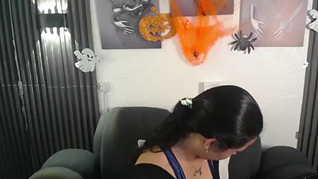 Mia garcia28 online show from 25, 10, 2025