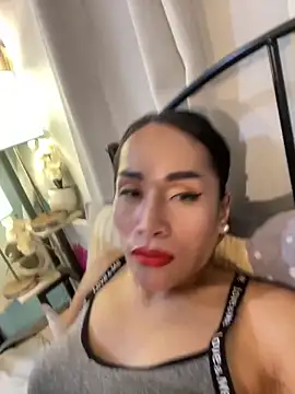 RomanticPearlTS online show from 17, 11, 2025